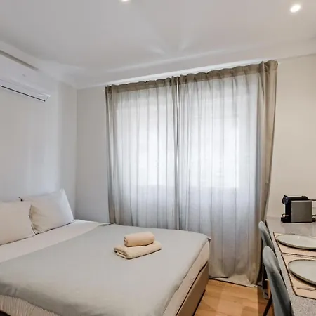 Lovely Fully Equipped Near Subway N3 *