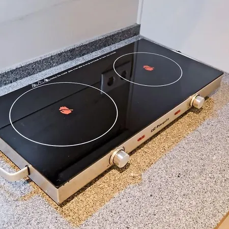 Lovely Fully Equipped Near Subway N3 Apartment Lissabon