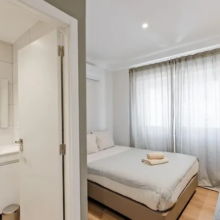 Apartment Lovely Fully Equipped Near Subway N3 Lisbon