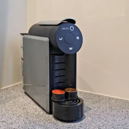 Lovely Fully Equipped Near Subway N3